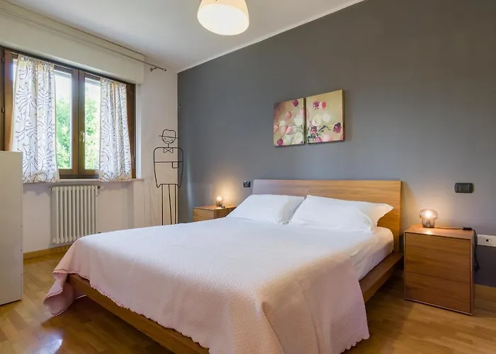 Le Volpi In Citta By Reasy&busy * ורונה