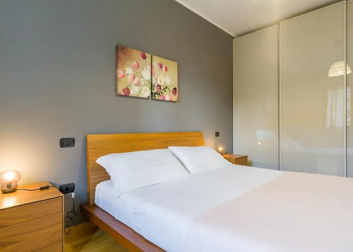 Le Volpi In Citta By Reasy&busy * ורונה