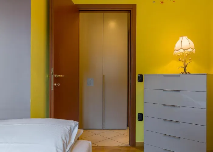 Le Volpi In Citta By Reasy&busy דירה